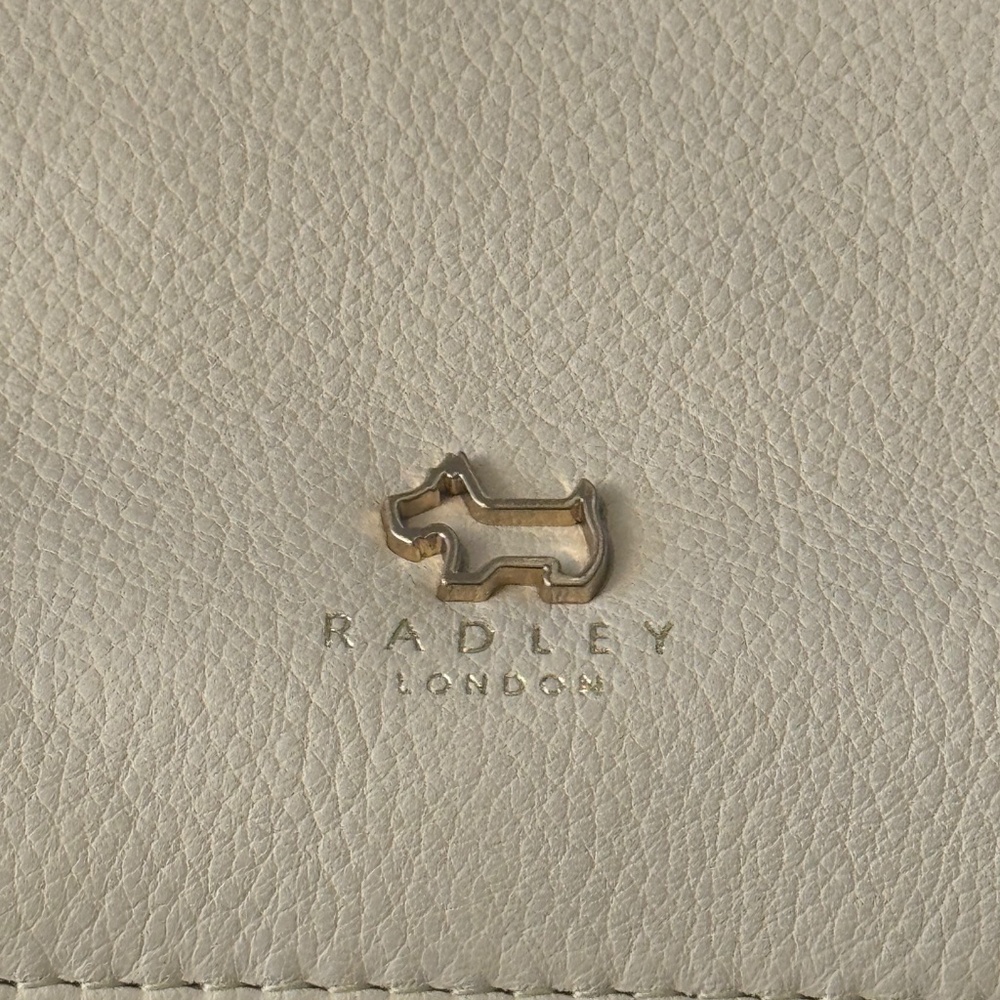 Radley London Large Zip Around Pockets Handbag - Picture 3 of 8